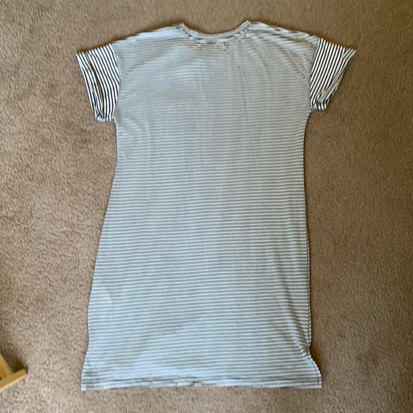 BNWT Abercrombie & Fitch Blue & White Stripe Dress - Picture 2 of 5